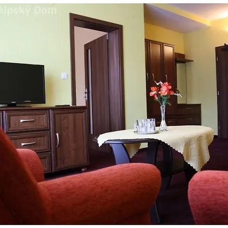 ゲストハウス Alpsky Dom Vitanová